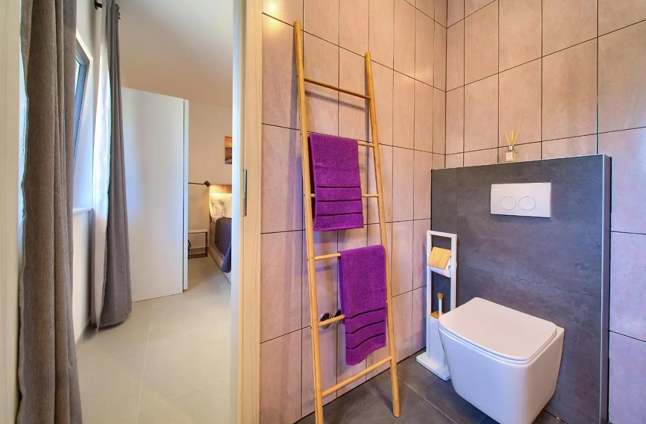 Holiday House Villa Lucija Linardići